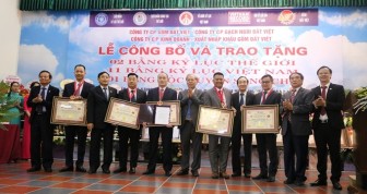 Gốm Đất Việt xác lập 2 Kỷ lục Thế giới