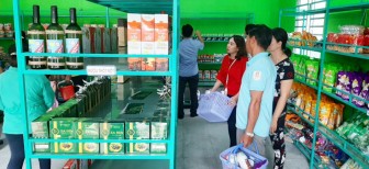 Khai trương điểm giới thiệu và bán sản phẩm OCOP đầu tiên trên địa bàn tỉnh An Giang