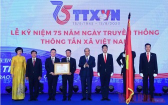 Thủ tướng Nguyễn Xuân Phúc dự kỷ niệm 75 năm Ngày thành lập Thông tấn xã Việt Nam