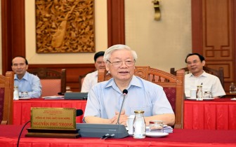 Bộ Chính trị làm việc với Ban Thường vụ Thành ủy Hà Nội