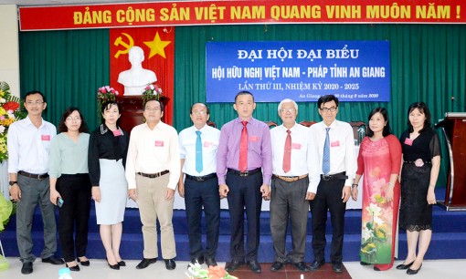 15 đồng chí được bầu vào Ban Chấp hành Hội Hữu nghị Việt Nam – Pháp