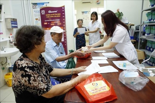 Cần chính sách phù hợp để phát huy kinh nghiệm của người cao tuổi