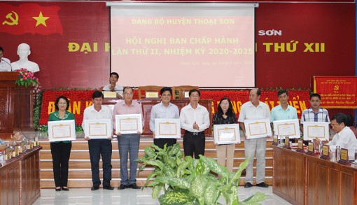 Hội nghị Ban Chấp hành Đảng bộ huyện Thoại Sơn lần thứ II (nhiệm kỳ 2020 – 2025)