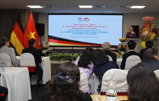 Họp mặt kỷ niệm 30 năm Ngày Thống nhất nước Đức