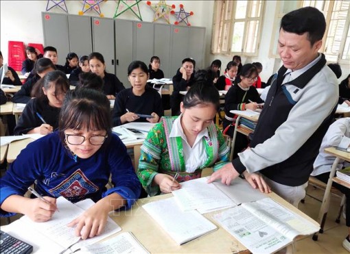 Ngôi trường thắp sáng ước mơ cho học sinh vùng khó