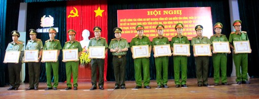 Công an tỉnh An Giang sơ kết cao điểm tấn công, trấn áp tội phạm