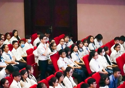 Phó Thủ tướng: Sinh viên thông thạo càng nhiều ngoại ngữ càng tốt