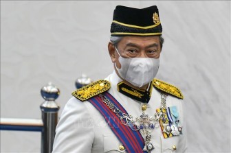 Malaysia: Số ca mắc COVID-19 tăng kỷ lục, Thủ tướng cách ly tại nhà