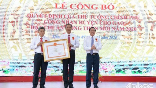 Tiền Giang: Công bố huyện Chợ Gạo đạt chuẩn nông thôn mới