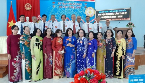 Đại hội Hội Cựu giáo chức huyện Chợ Mới
