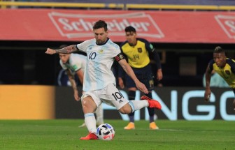 Messi ghi bàn giúp Argentina thắng trận ra quân vòng loại World Cup