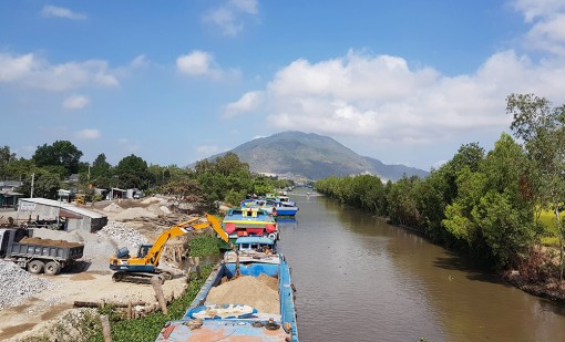 Tri Tôn tập trung đưa nghị quyết đại hội vào cuộc sống