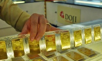 Giá vàng hôm nay 14-10: Vàng tụt giảm khi USD bất ngờ tăng vọt