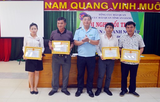 Cục Hải quan An Giang: Hội nghị đối thoại doanh nghiệp năm 2020