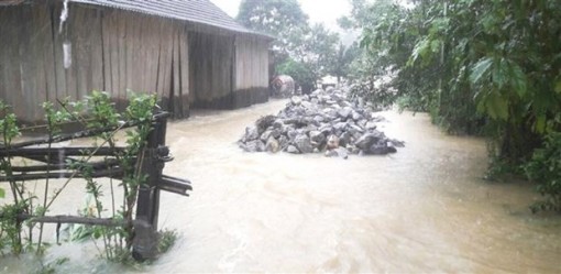 Quảng Bình: Lũ chồng lũ, hơn 34.000 nhà dân ngập lụt