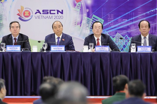 Thủ tướng Nguyễn Xuân Phúc dự Diễn đàn cấp cao về Đô thị thông minh ASEAN 2020