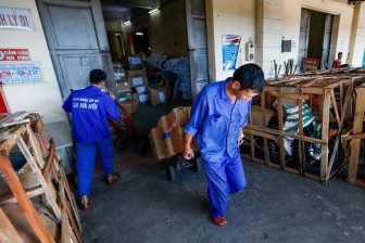 Đường sắt Việt Nam công bố hotline tiếp nhận vận chuyển miễn phí hàng cứu trợ