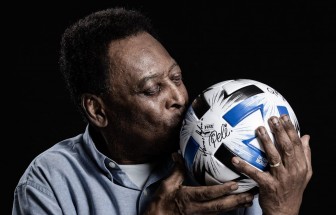 Làng túc cầu thế giới chúc mừng sinh nhật 80 của "Vua bóng đá" Pele