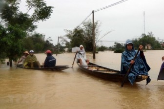 Bão số 8 gây mưa to từ Nghệ An đến Thừa Thiên-Huế, bão số 9 mạnh thêm