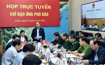 Thủ tướng Nguyễn Xuân Phúc chỉ đạo công tác ứng phó bão số 9