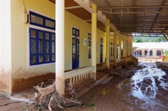 14 trường học tại Quảng Trị còn ngổn ngang sau mưa lũ