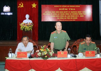 Thứ trưởng Nguyễn Văn Thành thăm và làm việc với Công an tỉnh An Giang