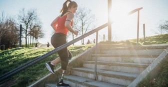 Phát hiện mới: Tập thể dục buổi sáng ít bị ung thư hơn