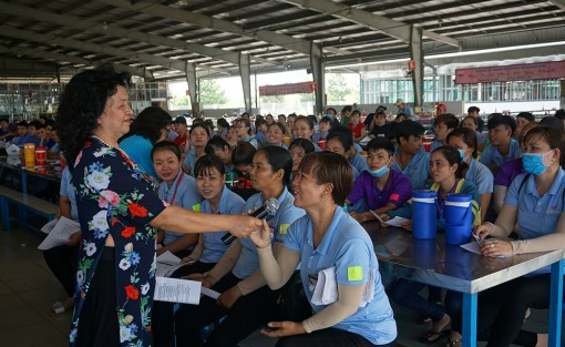Liên đoàn Lao động tỉnh An Giang lập đường dây nóng tiếp nhận thông tin và tư vấn hỗ trợ cho đoàn viên, người lao động