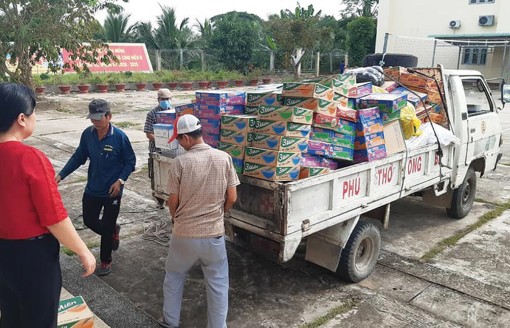 Nhiều hoạt động ý nghĩa hướng về miền Trung