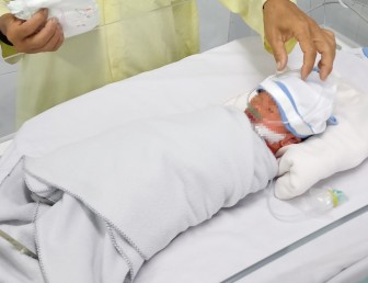 Bệnh viện Sản-Nhi An Giang cấp cứu thành công sản phụ thai trong ổ bụng rất hiếm gặp