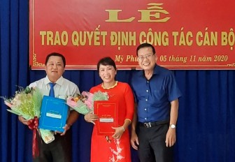 Châu Phú trao quyết định công tác cán bộ