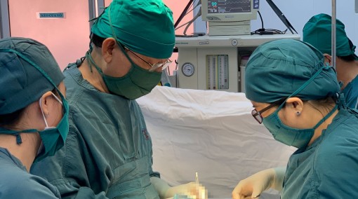 Tiền Giang: Phẫu thuật thành công lấy khối u 3 kg trong ổ bụng một phụ nữ