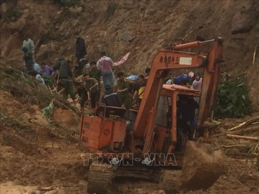 Nỗ lực khắc phục hậu quả bão lũ và tìm kiếm người còn mất tích ở Quảng Nam