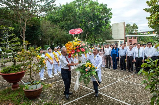 Trường Cao đẳng Y tế An Giang tổ chức lễ kỷ niệm ngày Nhà giáo Việt Nam 20- 11 và khai giảng năm học mới 2020- 2021