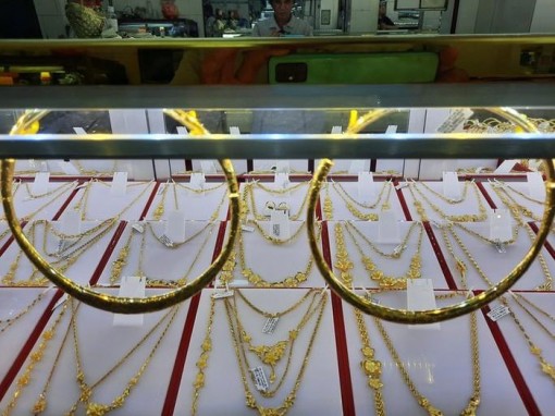 Giá vàng hôm nay 21-11: Chớp nhoáng đi lên khi USD suy yếu