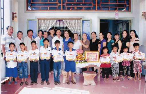 Các huyện cù lao đẩy mạnh phong trào học tập suốt đời trong gia đình, dòng họ