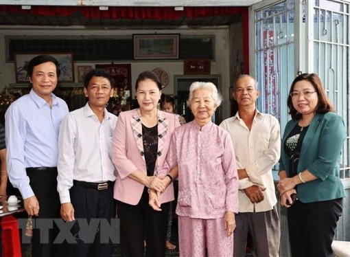 Chủ tịch Quốc hội Nguyễn Thị Kim Ngân thăm và làm việc tại Sóc Trăng