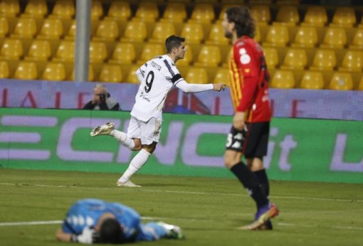 Vắng Ronaldo, Juventus không thắng nổi đội yếu ở Serie A