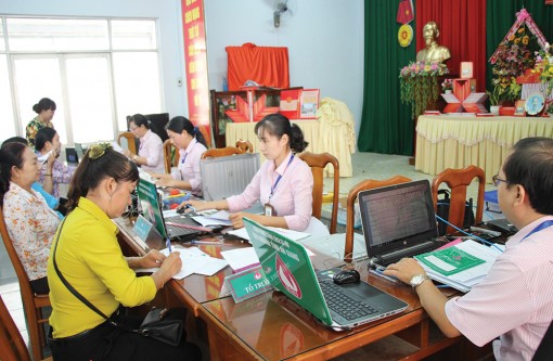 Tiếp tục thực hiện hỗ trợ người dân gặp khó khăn do dịch bệnh COVID-19