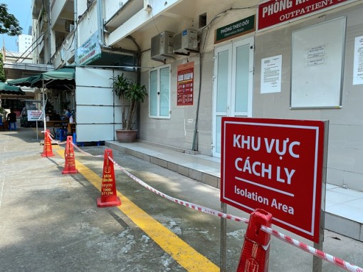 Cách ly 235 người, phong tỏa các địa điểm liên quan 2 ca mắc COVID-19 mới
