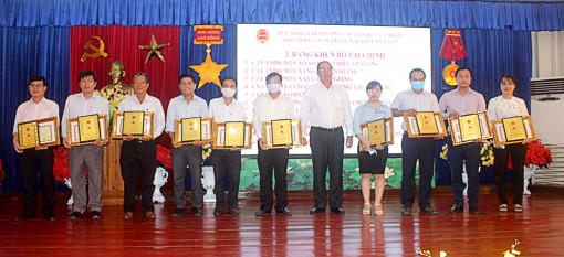 Cục Thuế tỉnh An Giang tuyên dương tổ chức, cá nhân thực hiện tốt nghĩa vụ nộp thuế năm 2019