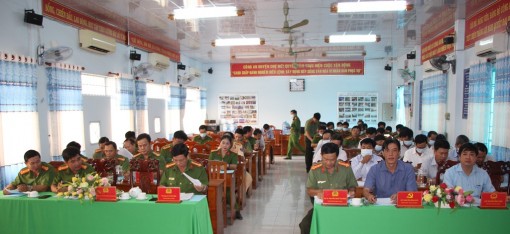 Công an huyện Chợ Mới triển khai kế hoạch tấn công tội phạm, đảm bảo an ninh trật tự Đại hội Đảng và Tết Nguyên đán