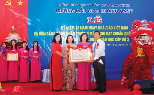 Đồng lòng xây dựng trường đạt chuẩn quốc gia