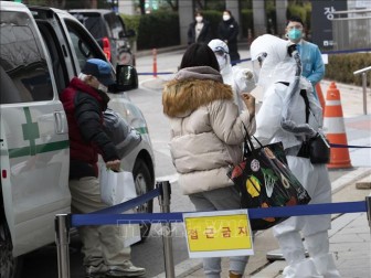 Giới chức Y tế Hàn Quốc lo ngại về làn sóng dịch COVID-19 thứ 3