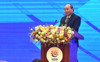 Thủ tướng Nguyễn Xuân Phúc dự Hội nghị tổng kết Năm Việt Nam ASEAN 2020