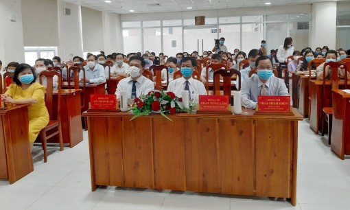 Khai giảng lớp trung  cấp lý luận chính trị - hành chính B150 năm học 2020 - 2021