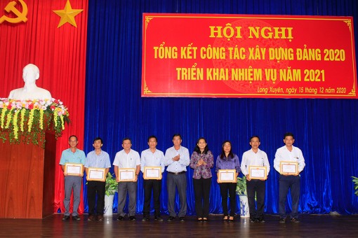 TP. Long Xuyên tổng kết công tác xây dựng Đảng năm 2020
