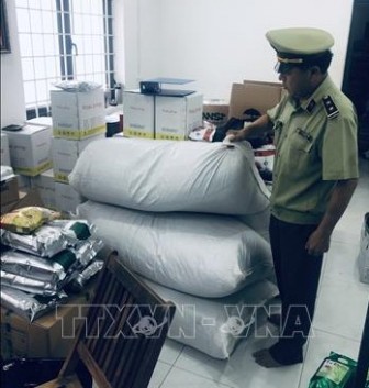 Thu giữ hơn 830 kg nguyên liệu trà sữa không rõ nguồn gốc