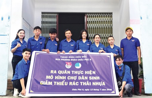 Tăng cường giáo dục lý tưởng cách mạng, đạo đức, lối sống cho thanh, thiếu niên
