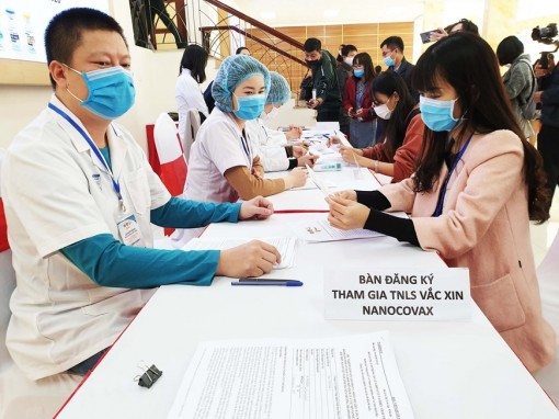 'Nếu thuận lợi, vắcxin phòng COVID-19 VN sẽ được sử dụng vào 12-2021'